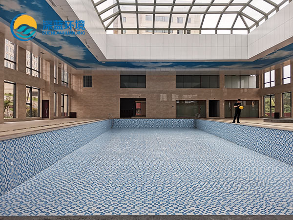 泳池設(shè)備 泳池設(shè)備