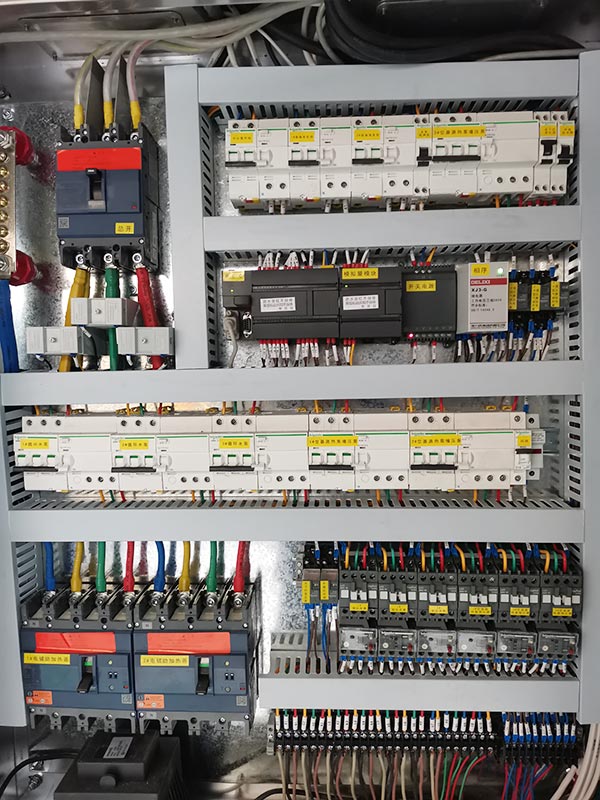游泳池設(shè)備-魯花集團辦公樓泳池 游泳池設(shè)備-魯花集團辦公樓泳池