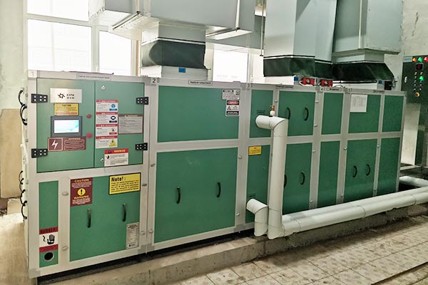 游泳池設(shè)備-魯花集團辦公樓泳池 游泳池設(shè)備-魯花集團辦公樓泳池