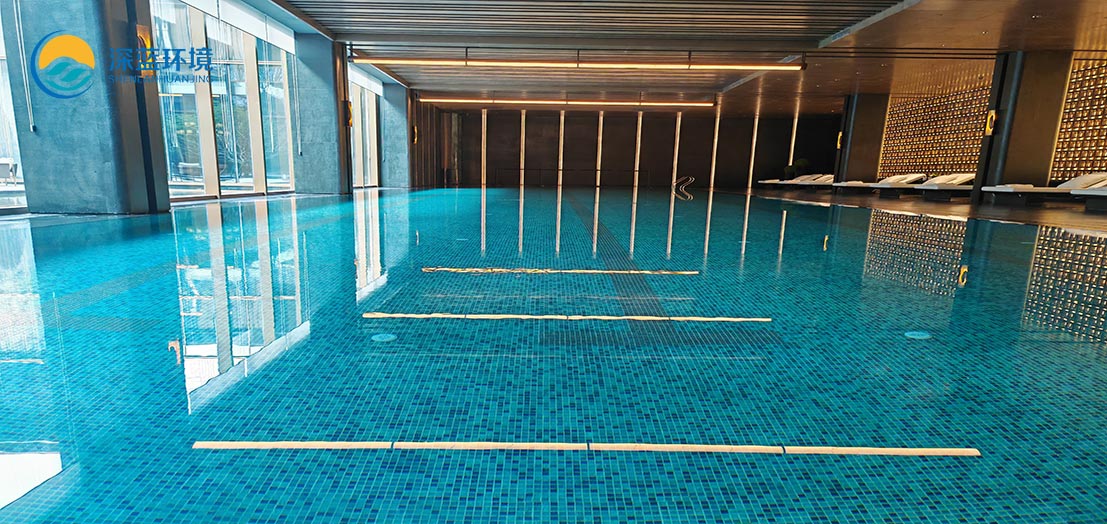 中巍云山墅示范區(qū)會(huì)所泳池